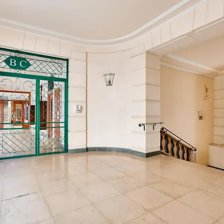 Апартаменты Guestready - Cosy With Terrace In Carre D'or